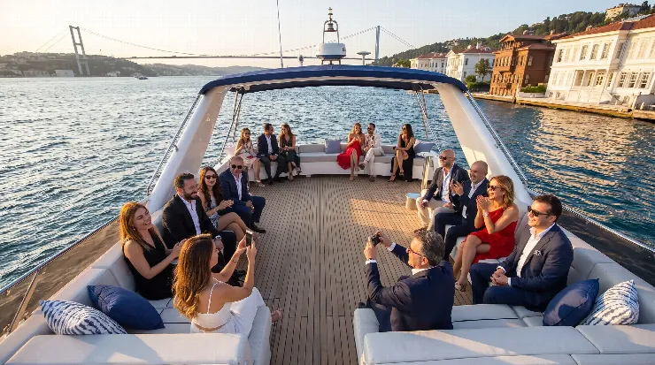 Kiralık Parti Teknesi