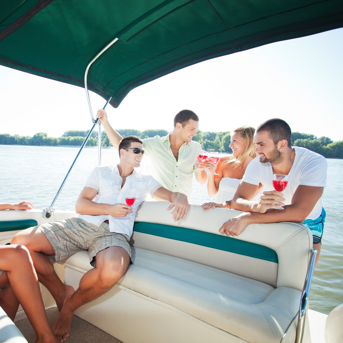 Kiralık Parti Teknesi